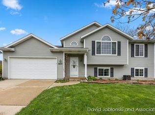6639 Sawgrass Dr SE, Grand Rapids, MI 49508