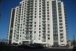 8 Rosebank Dr #6D — Photo 1