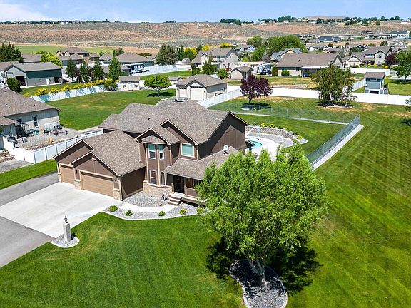 2nd image of 98904 E Brandon Dr