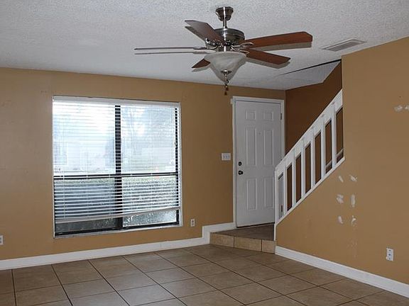 2nd image of 1304 Park Villa Pl