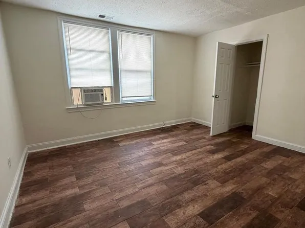 2814 Pomeroy Rd SE APT 2, Washington, DC 20020