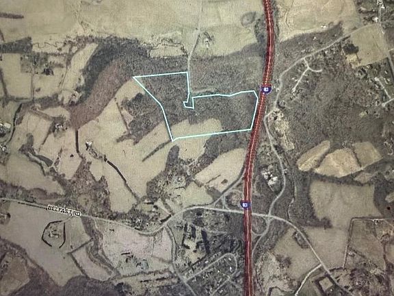 3rd image of 734 Belfast Rd