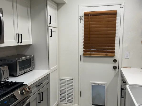 4084 Yankee Dr #Townhouse, Agoura Hills, CA 91301