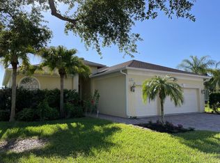 6614 37th St E, Sarasota, FL 34243