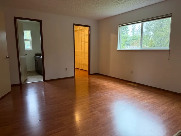 11919 33rd Dr SE, Everett, WA 98208