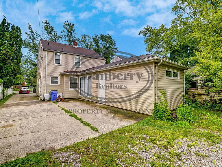 1017 Searles Rd — Photo 31