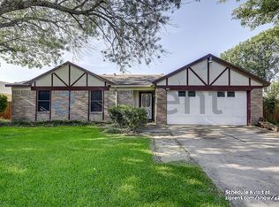 400 Royal Field Dr, Arlington, TX 76011