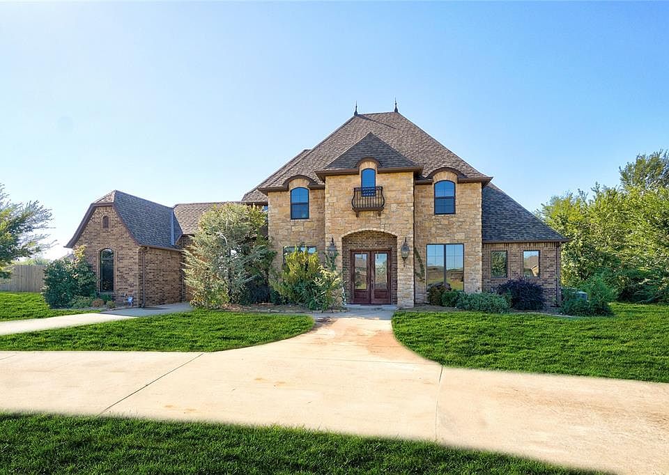 1st image of 5012 SE 154th Ct