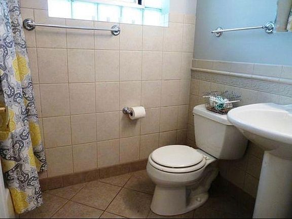 5th image of 4161 W Oakdale Ave APT 1N