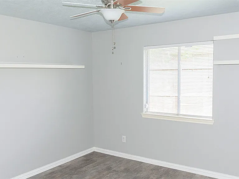 822 Oak Lodge Ct — Photo 13