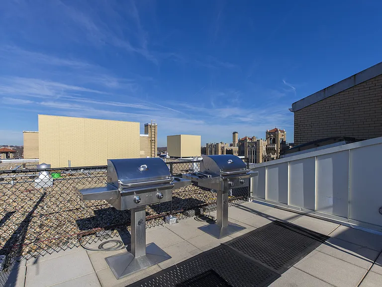 Grilling stations on the rooftop deck
