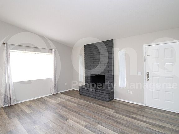 5th image of 808 W Malibu Dr