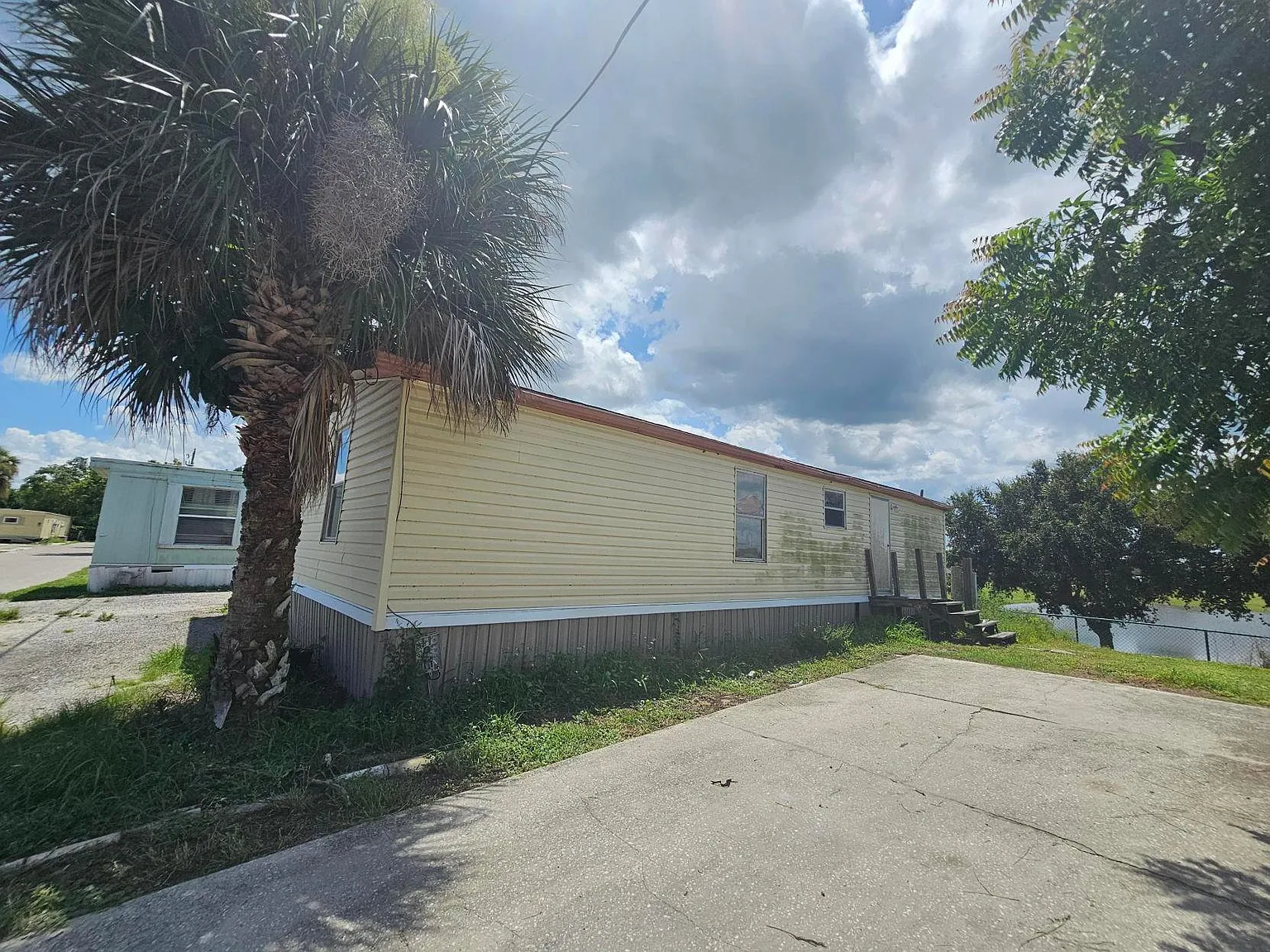3 Bedroom | 2 Bathroom Handyman Special With Huge Potential - Cocoa, Fl — Photo 2