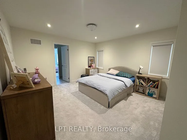 33 Fair Winds Ln — Photo 12
