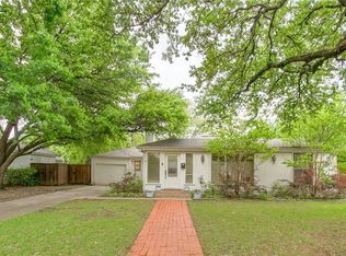 6305 Locke Ave, Fort Worth, TX 76116