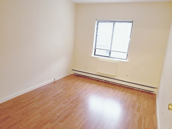 5th image of 7124 162nd Street # Fl 1ST