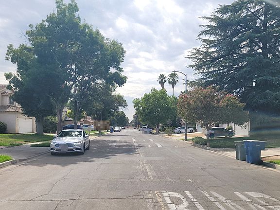 4th image of 3422 W Browning Ave
