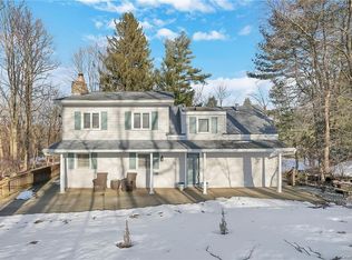 195 Parrott Rd, West Nyack, NY 10994