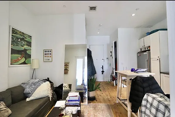 Rented by MADEHOME | media 79