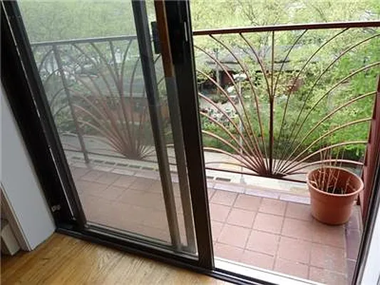 Rented by E Property Group | media 8