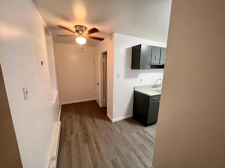 400 N Mildred St #5 — Photo 4