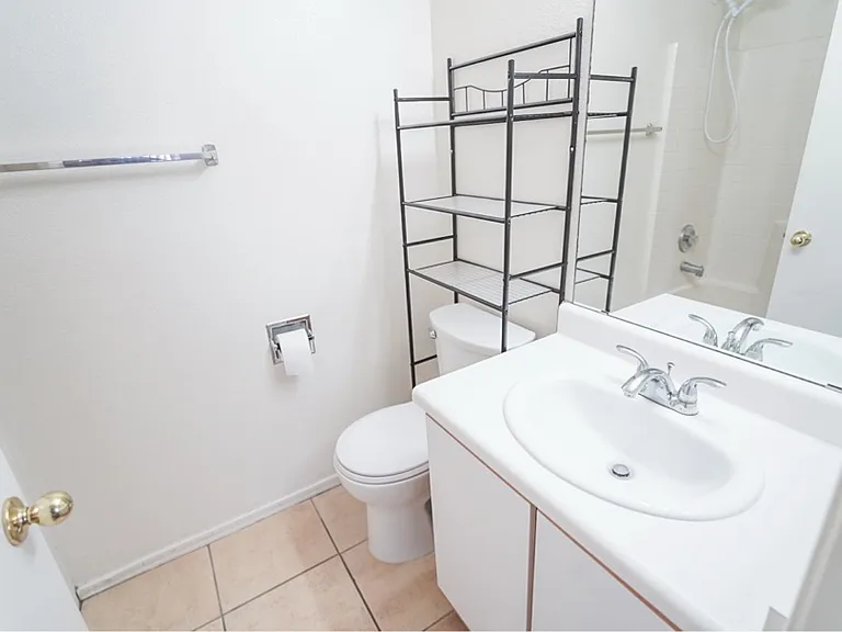 2065 W 20th Ave — Photo 6