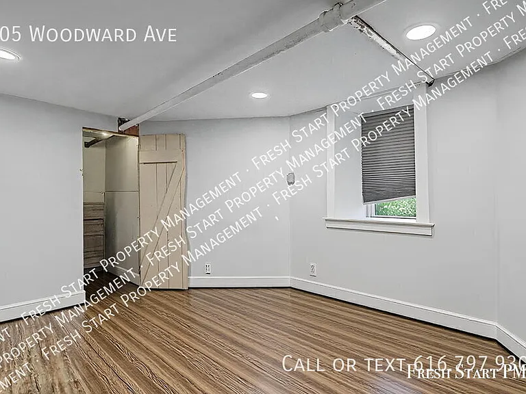 505 Woodward Ave — Photo 26