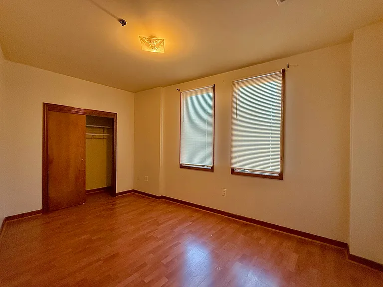 142 Fleming Ave #3B — Photo 8