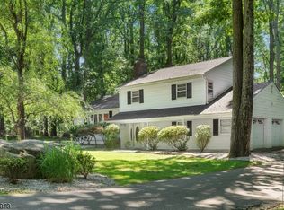 75 Fernview Rd, Morris Plains, NJ 07950