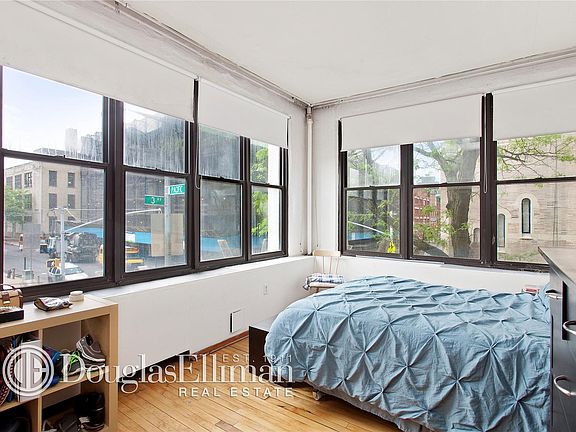 3rd image of 497 Pacific St APT 2B