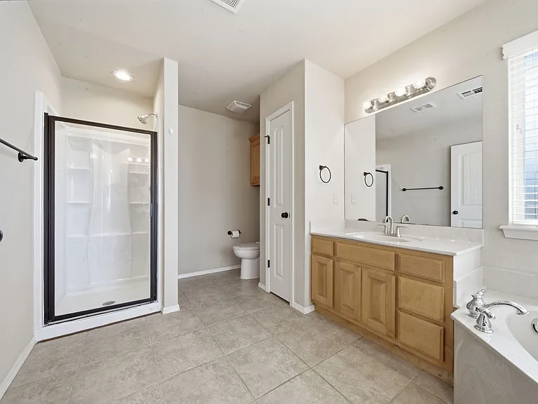 14738 Courtney Dr — Photo 14