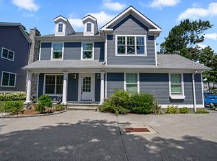 328 Brewster St, Bridgeport, CT 06605