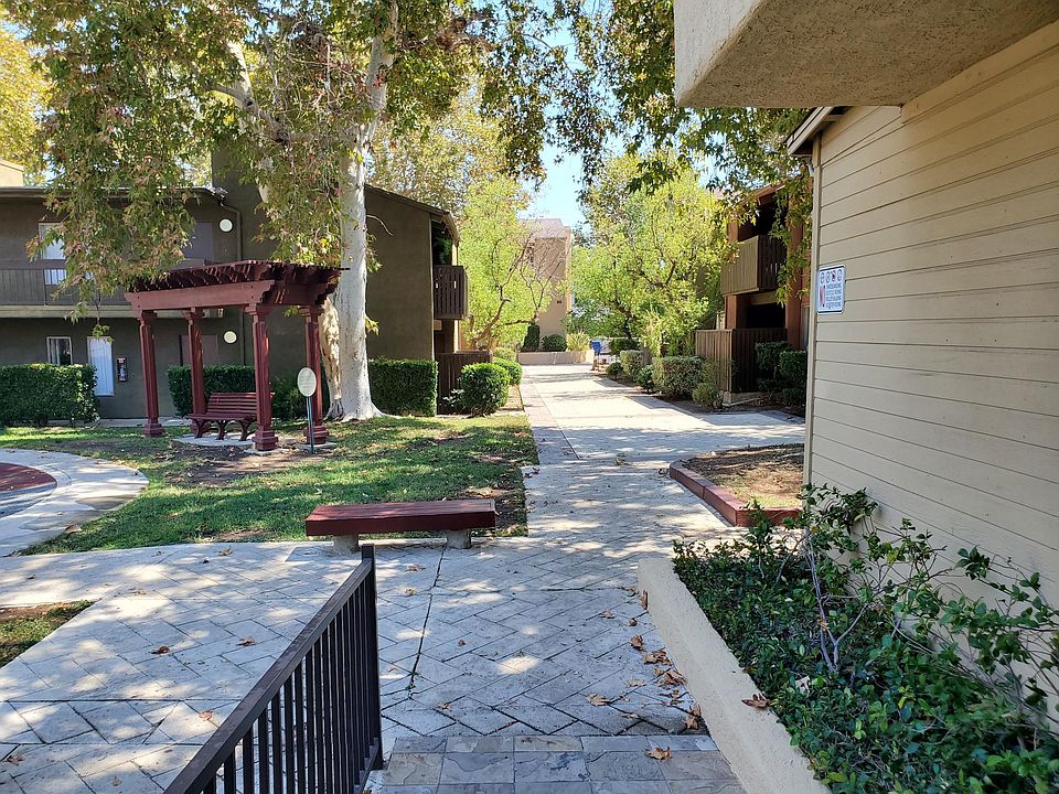 1st image of 18350 Hatteras St APT 173
