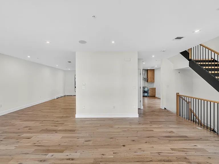 1157 Inwood Ter — Photo 12