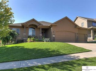 19815 Harney St, Elkhorn, NE 68022