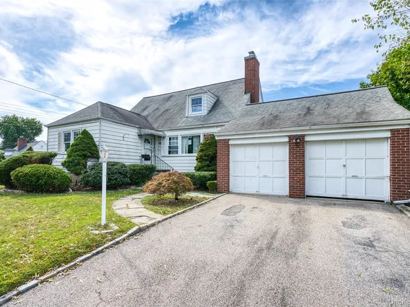 70 Howard Avenue, Eastchester, NY 10709