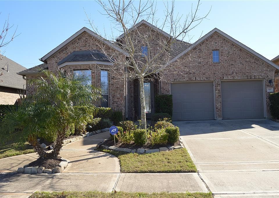 1st image of 2203 Ascot Ln