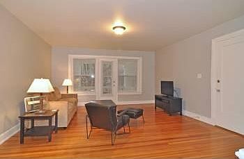 2nd image of 4229 Oak St