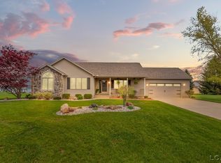 3136 Planeview Dr, Adrian, MI 49221