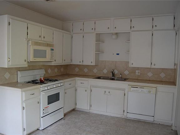 5th image of 1229 N Rockdale St