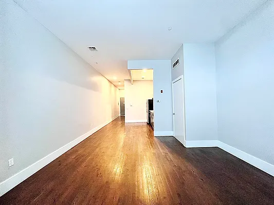 Rented by ERNY LLC | media 6