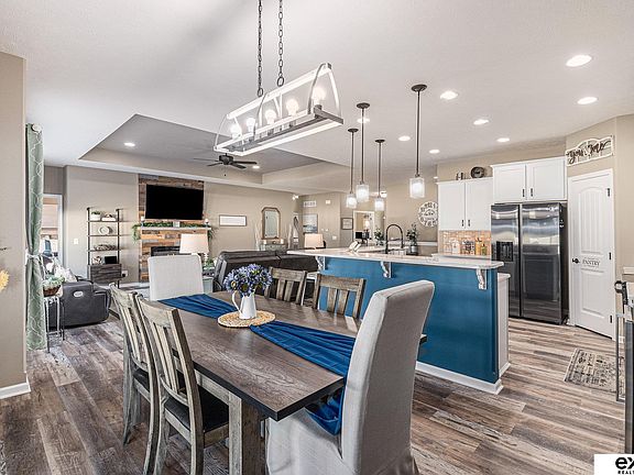 5th image of 16914 Glenn Cir