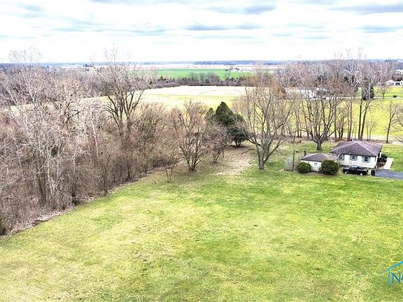 3rd image of 1875 County Road 66