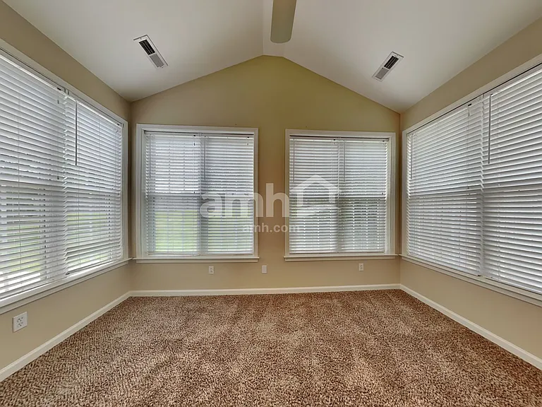 331 Surrywood Dr — Photo 20