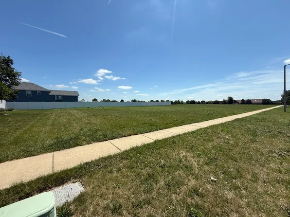 2608 Vision Ave, Plainfield, IL 60586