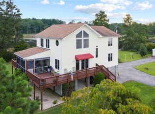 531 Shellfield Rd, Dunnsville, VA 22454