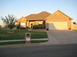 3024 Nantucket Ln, Edmond, OK 73013