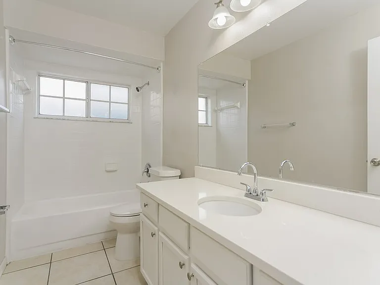 3235 Brewster Dr — Photo 15