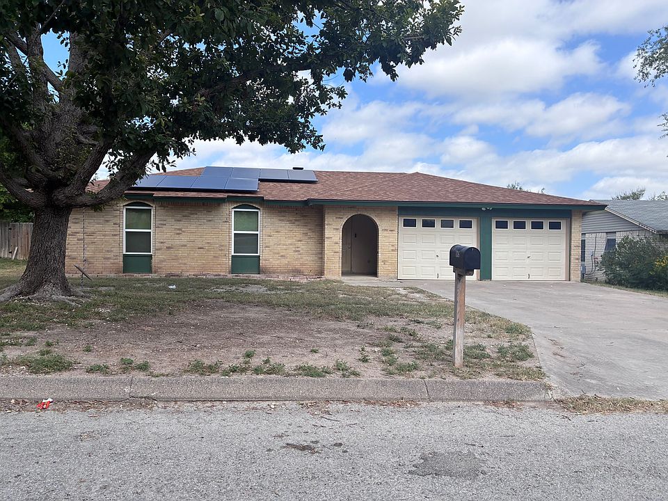 1st image of 106 Sombrero Dr