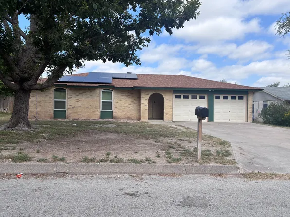 106 Sombrero Dr, Del Rio, TX 78840